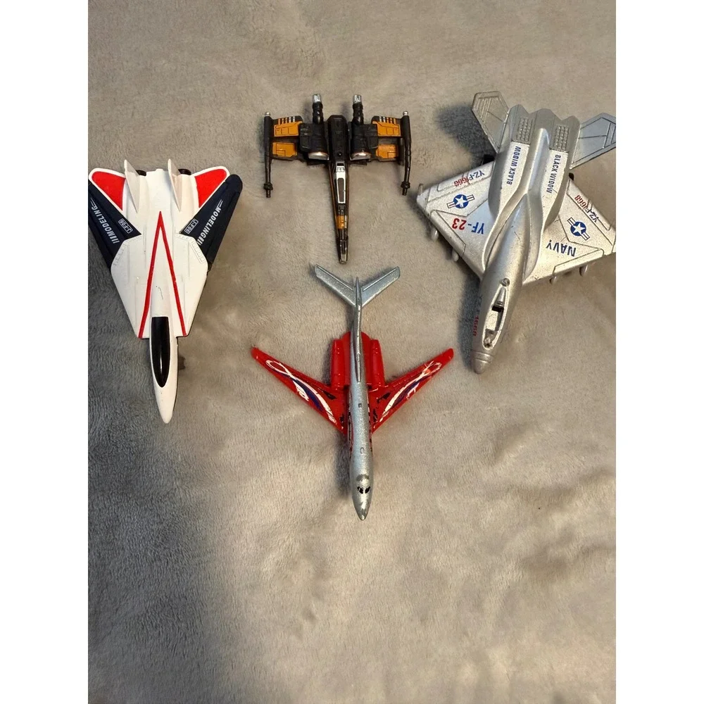 Lot of 4 Diecast Toy Jets, Military & Sci-Fi Fighters, Rolling Wheels